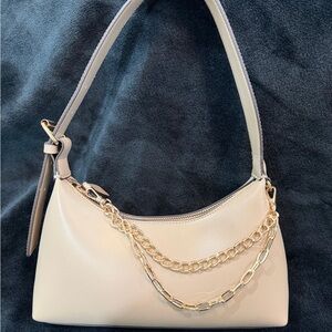 Guess Cream Shoulder Bag with Gold Chain